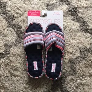 BRAND NEW Memory Foam Slippers